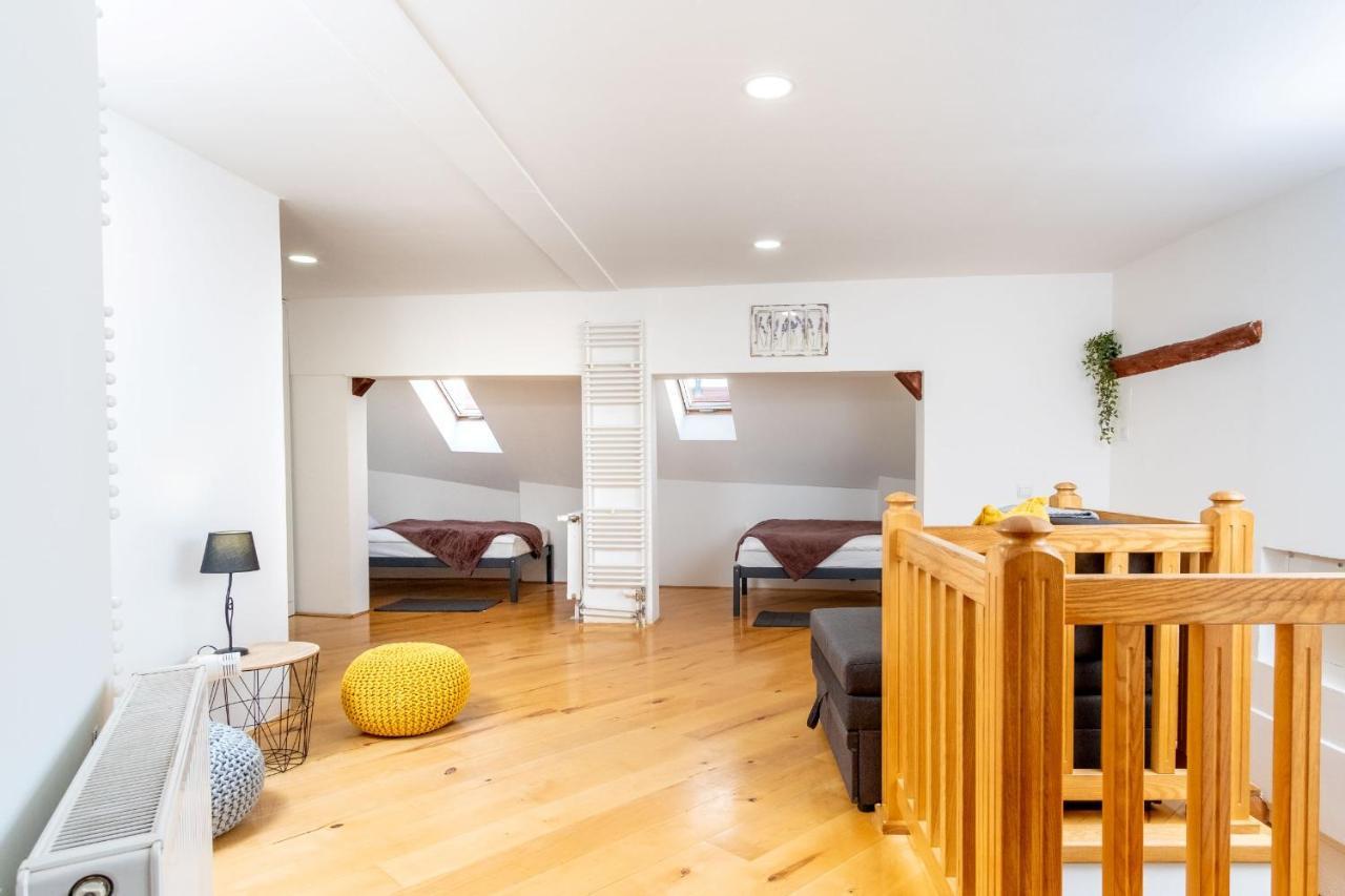 Zollus House Tvrda Apartment โอซีเยก ภายนอก รูปภาพ
