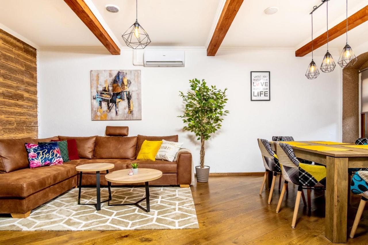 Zollus House Tvrda Apartment โอซีเยก ภายนอก รูปภาพ
